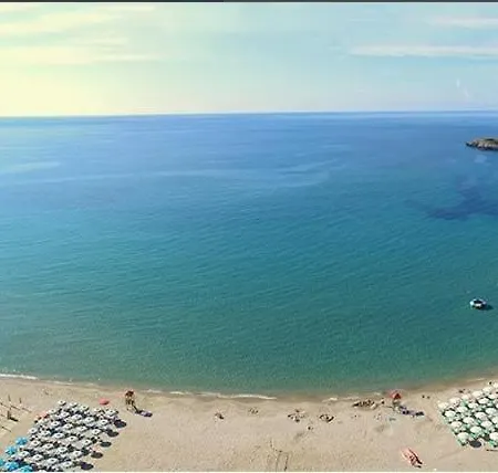 Vista Mare 1 *
